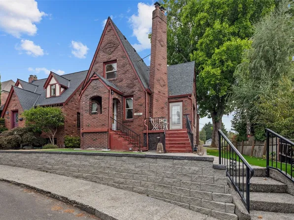 7710 Bagley Avenue N, Seattle, WA 98103