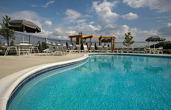 Condo Amenities: Pool