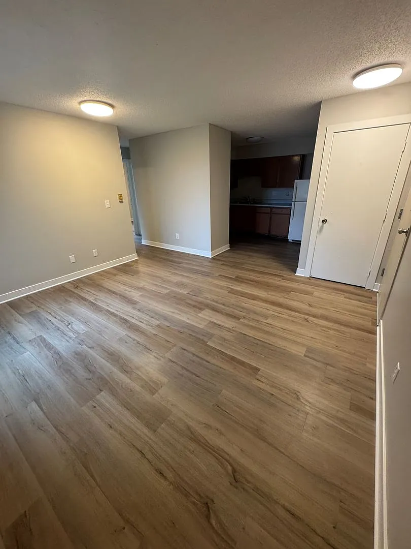 Greenfield Park Apartments — Photo 2