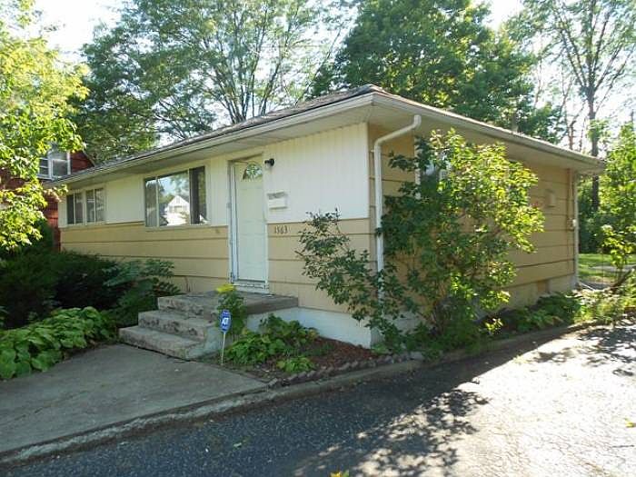 1563 Aven Drive