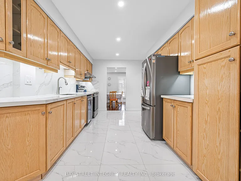 646 Village Pkwy #26 — Photo 17