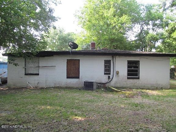 4th image of 5033 Columbus Ave