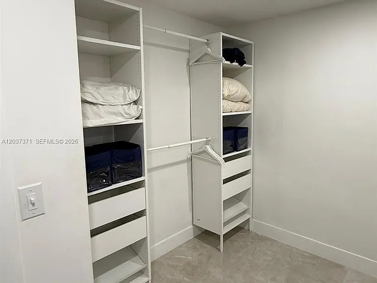 208 NW 7th St #1 — Photo 16