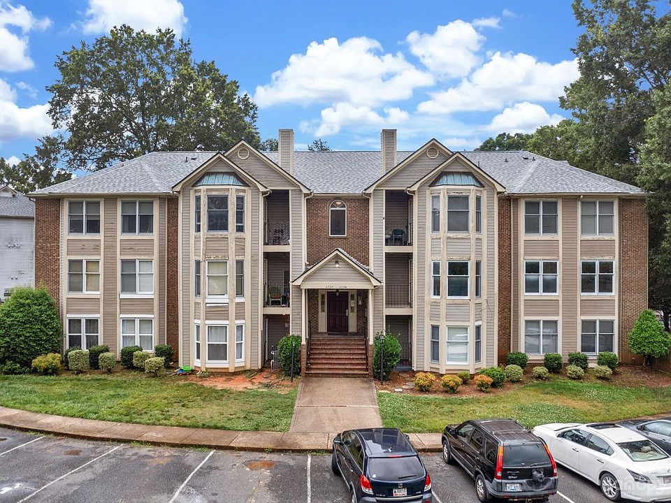 1st image of 6232 Rosecroft Dr