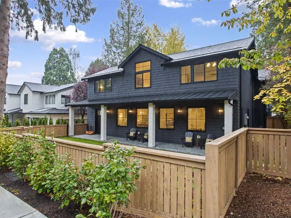 12416 NE 72nd Street, Kirkland, WA 98033