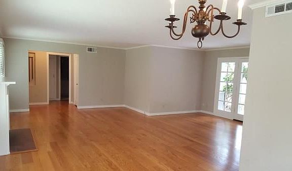 4th image of 720 Magnolia St