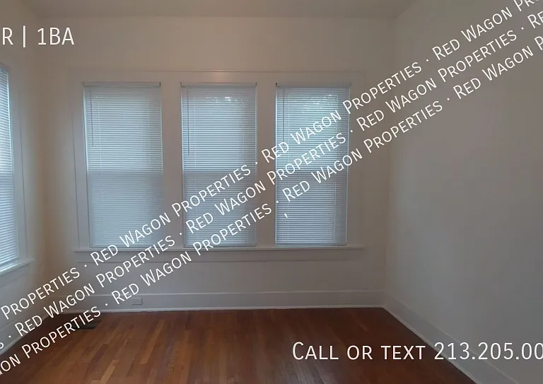 411 W Mistletoe Ave #411 — Photo 12
