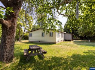 1470 Barker Rd, Hood River, OR 97031