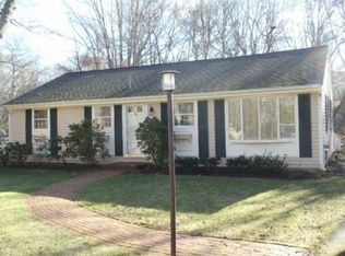 70 Franklin Ter, Tisbury, MA 02568