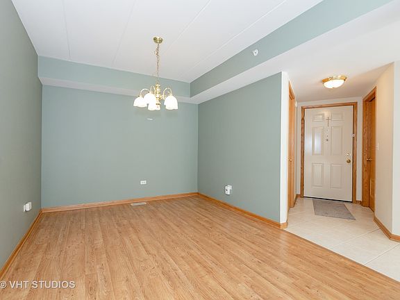 4th image of 6219 W 94th St APT 1SW