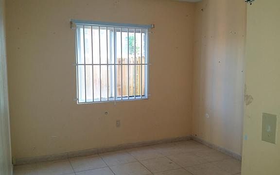 4th image of 6245 Kendale Lakes Cir #102