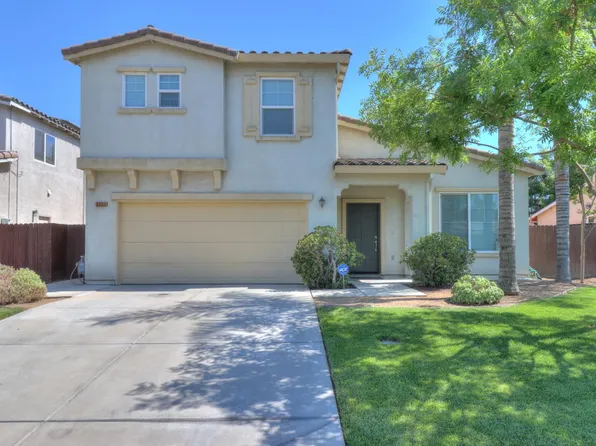 2062 Dunbar Way, Dinuba, CA 93618