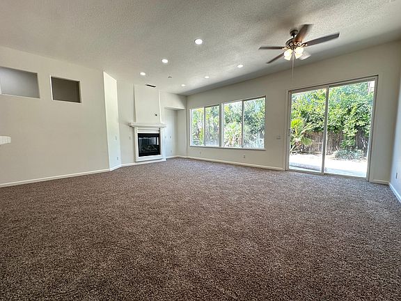 5th image of 3545 Laguna Ct