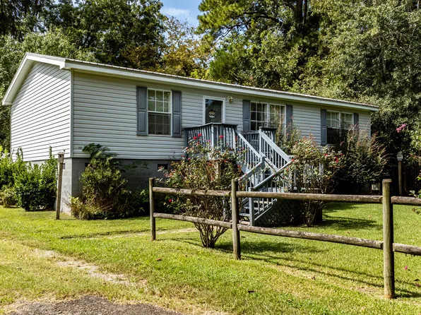 1035 W Bay Street, Belhaven, NC 27810