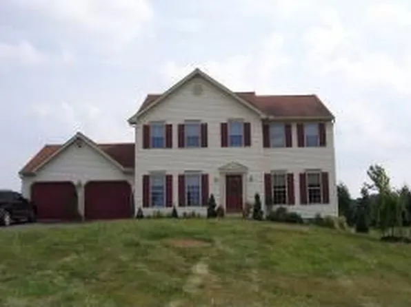 312 Fox Hunt Dr, Nottingham, PA 19362