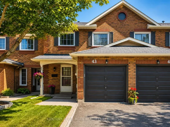 165 Kozlov St #43, Barrie, ON L4N 7M7