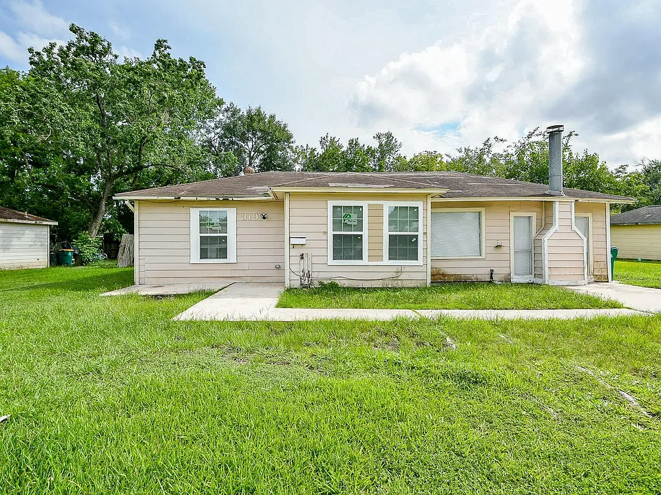 319 Rustic Dr