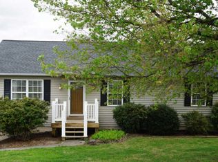 2191 Forest Heights Cir, Lenoir City, TN 37772