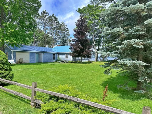 6613 Sunset Dr, Saint Helen, MI 48656