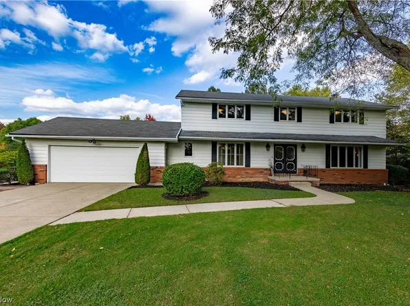 469 Blueberry Cir, Mayfield Village, OH 44143