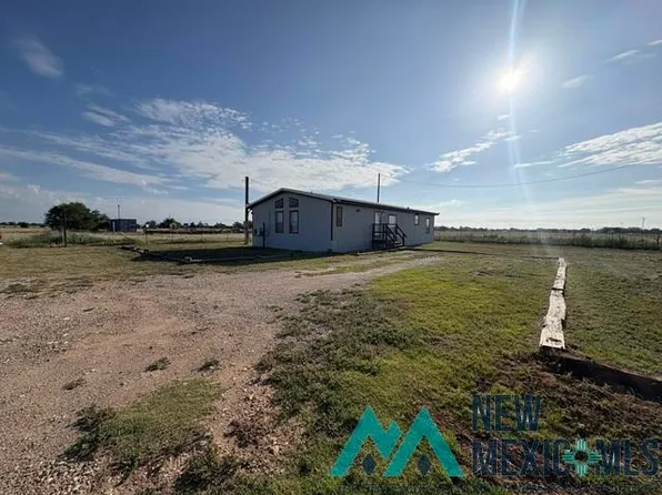 1828 Redwine Ave, Portales, NM 88130