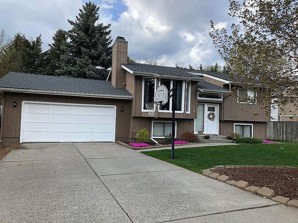 1st image of 3423 E Pineglen Ave