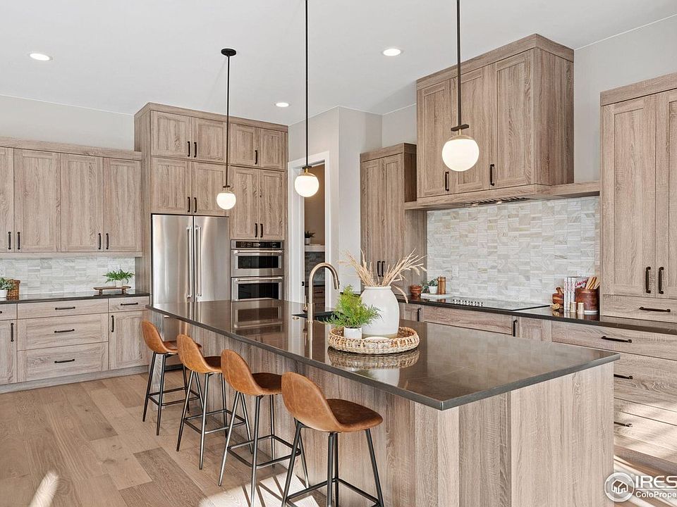 1st image of 927 William Way