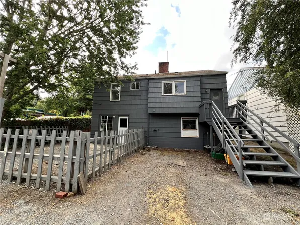 5752 NE 62nd Street, Seattle, WA 98115