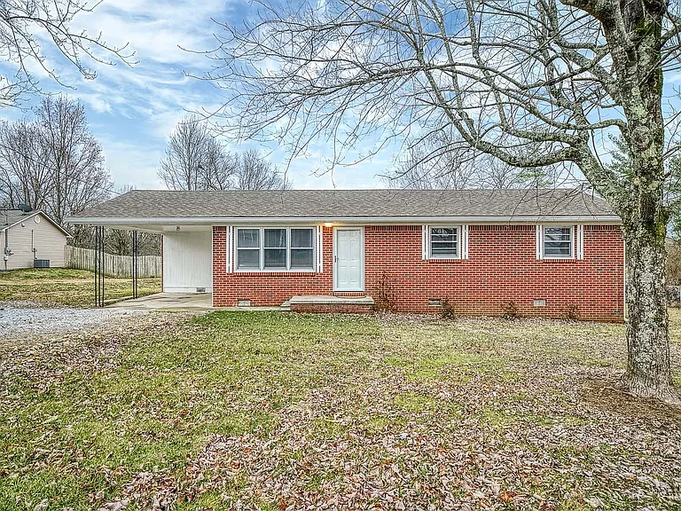 63 Grandview Dr — Photo 3