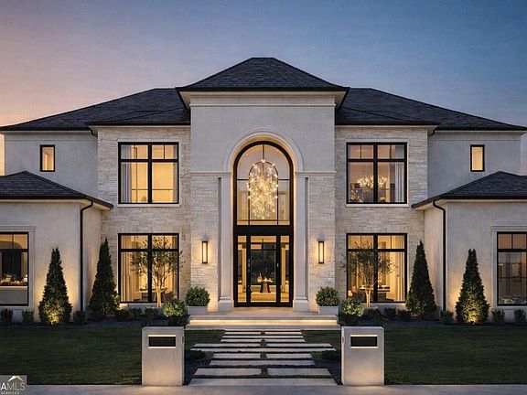 3rd image of 2067 Fontainbleau Dr