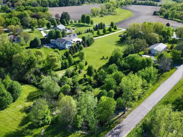 6415 Windsor Prairie Road, Deforest, WI 53532