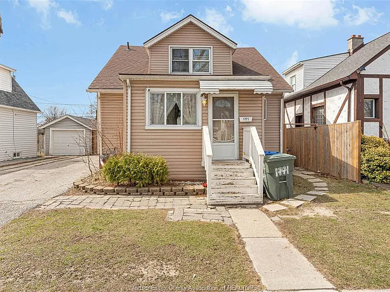 1771 Windermere Rd — Photo 3