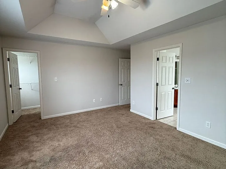 2305 Gray Goose Loop — Photo 11