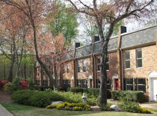 135 N River Dr, Sandy Springs, GA 30350