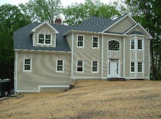 45 Russett Rd, Newtown, CT 06482