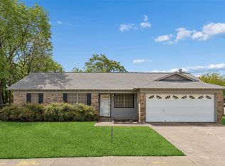 500 E Bovell St, Crowley, TX 76036