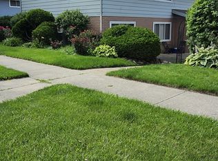 1317 Argo Ln, Lockport, IL 60441