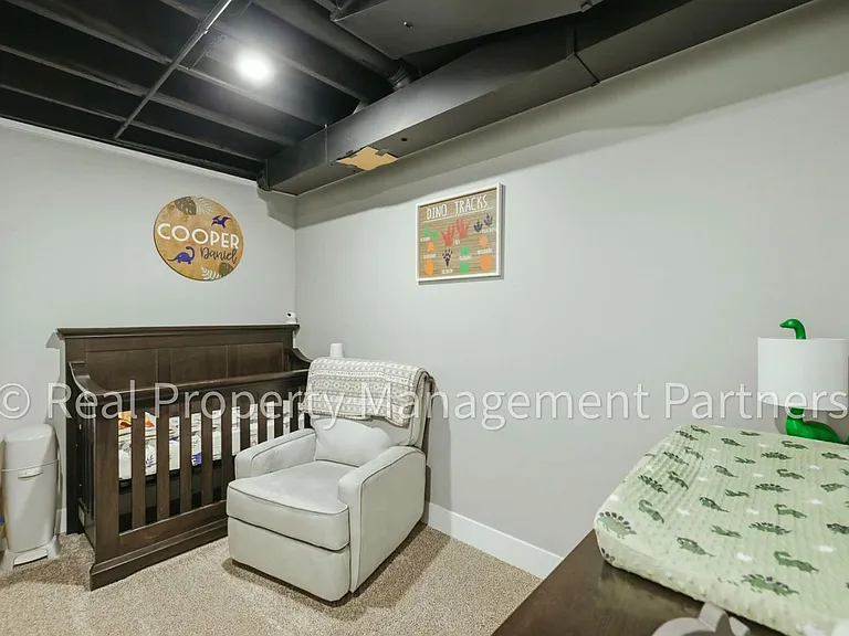 11425 Prairie Ave — Photo 27