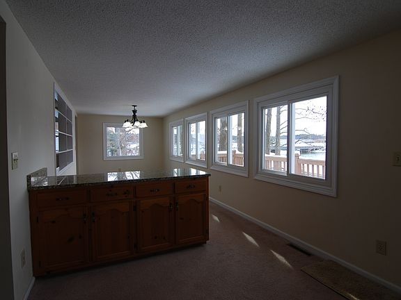 5th image of 4271 Barbrick St