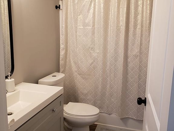 2nd image of 211-209 Chesley Dr