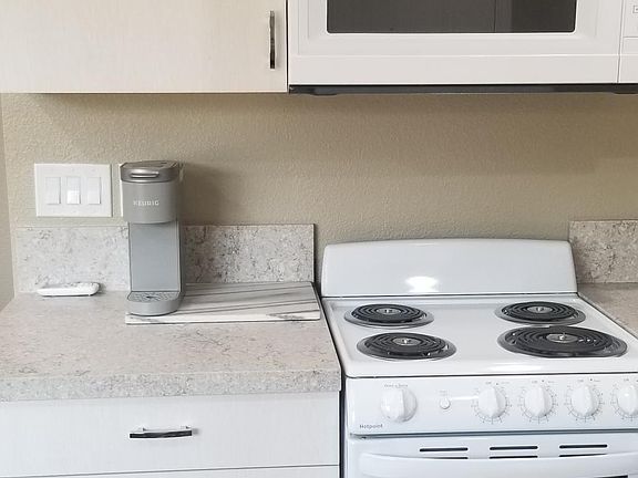 3rd image of 2402 Monte Vista Ave #2406