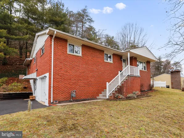 12609 N Cresap St, Cumberland, MD 21502