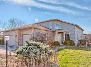 1107 Prestwick Point, Champaign, IL 61822