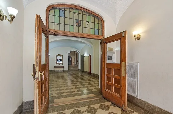 Sold by Compass | media 8
