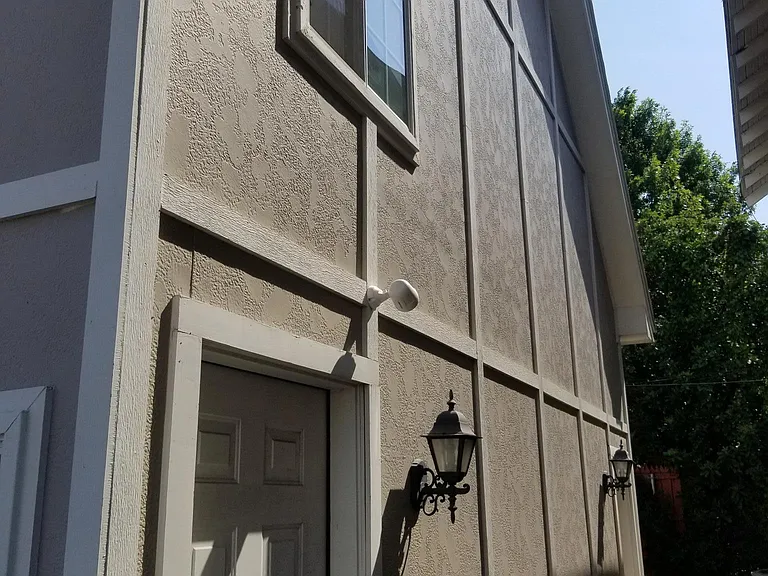 6920 Hillcrest Ave — Photo 1