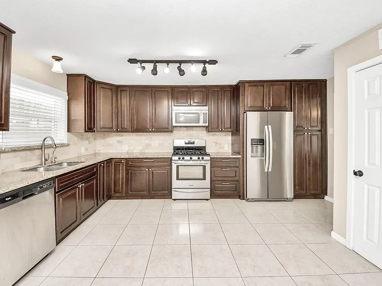 3419 Norris Dr — Photo 12