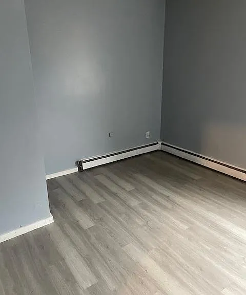 301 E Dominick St — Photo 1