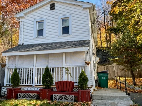 114 Beech St, Fitchburg, MA 01420