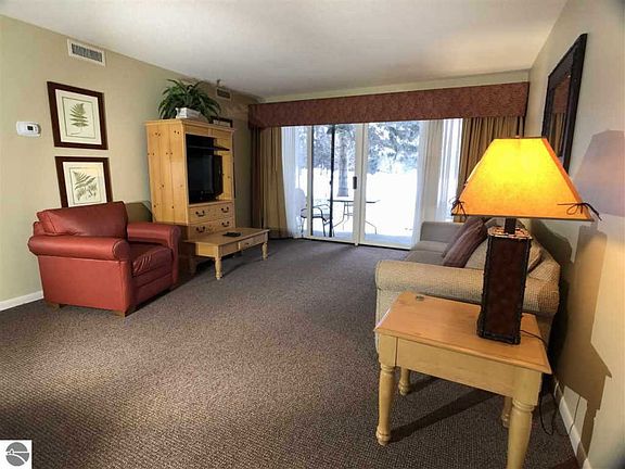 4th image of 5534 Golfview Ct