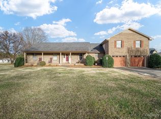 6411 Gilead Rd, Huntersville, NC 28078